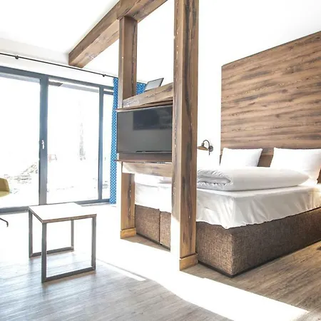 Spreewelten מלון 4*