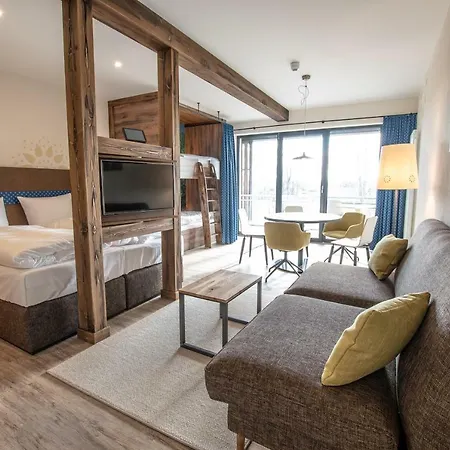 Spreewelten 4* לובנאו